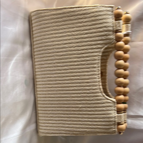 🍋 Super Cute Handbag w/ Embroidered Lemons!! 🍋 - Picture 4 of 5